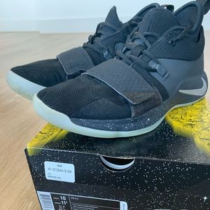 Nike PG 2  SZ 10